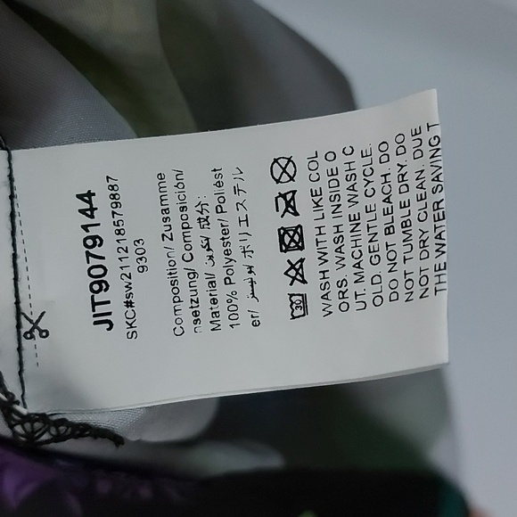 Colorful pineapple top - Picture 3 of 3